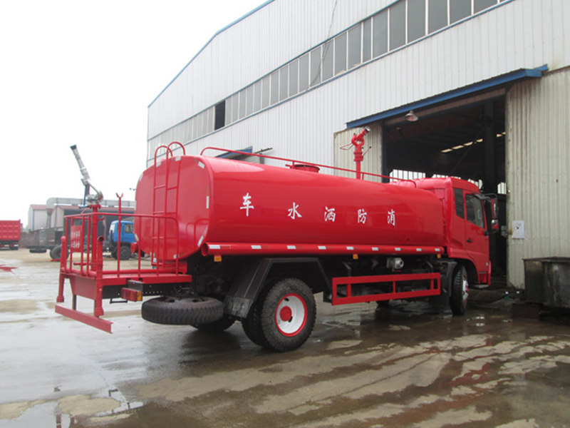 東風(fēng)天錦消防灑水車